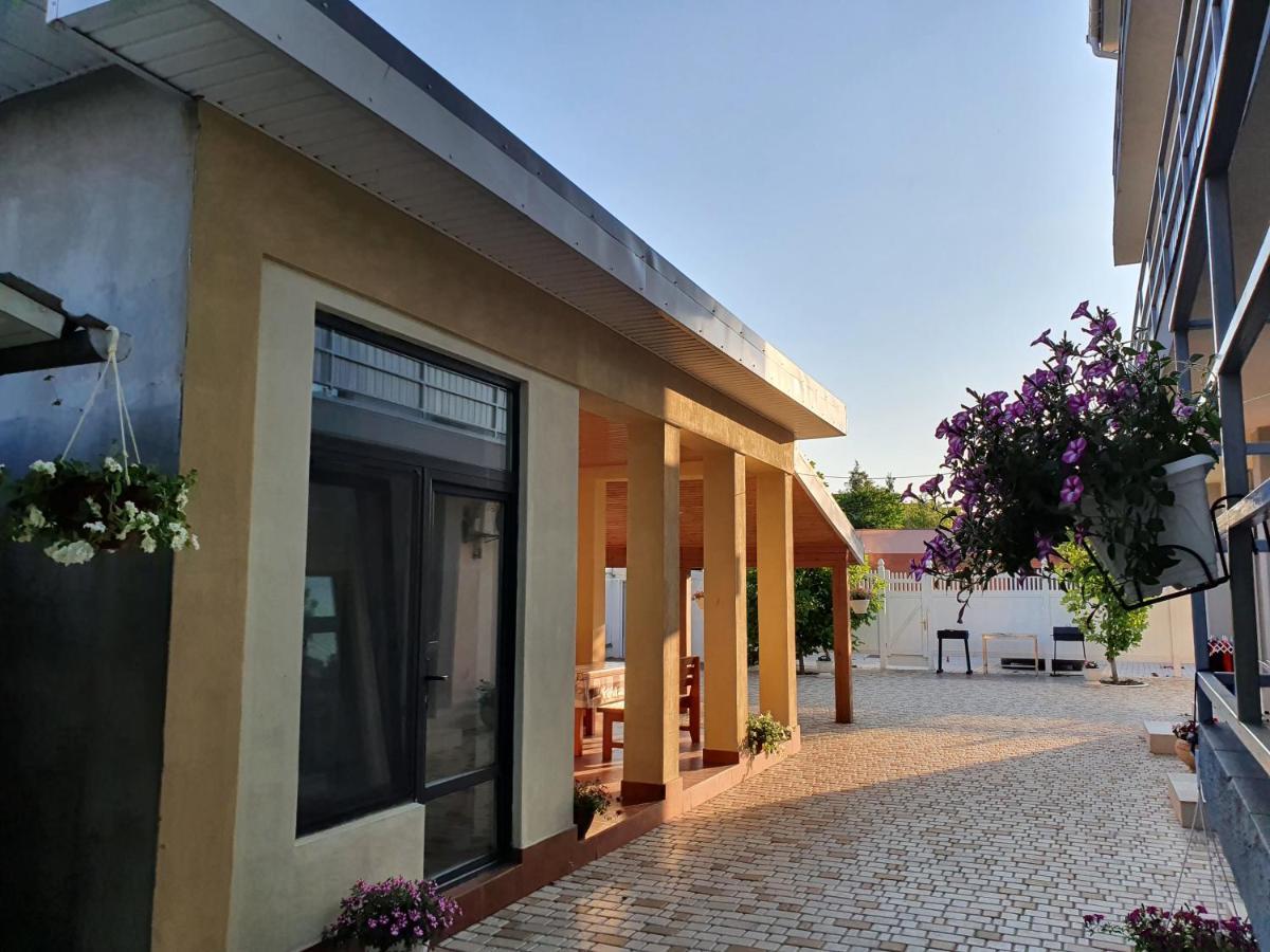 Aleksandriya Hotel Chernomorsk Exterior foto